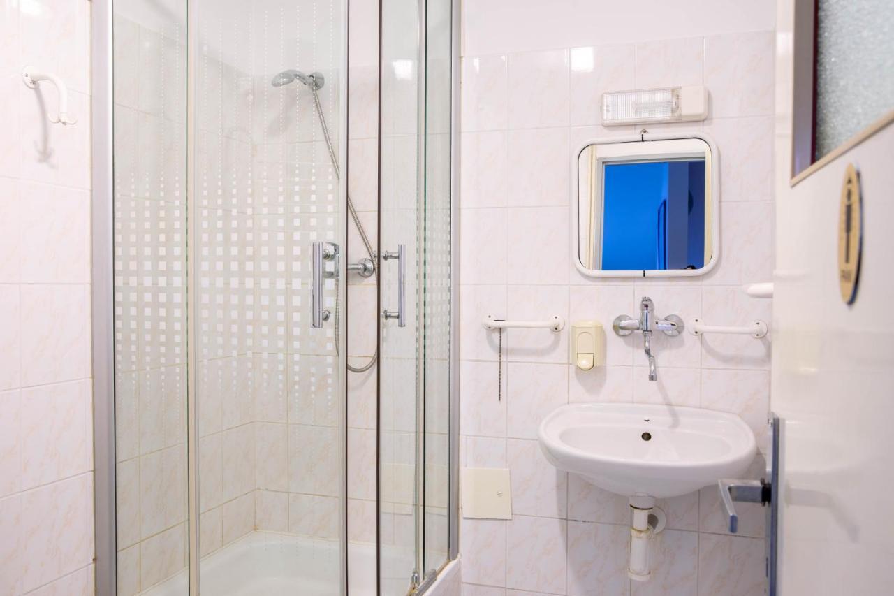 Penzion Amatka Hradec Králové Extérieur photo